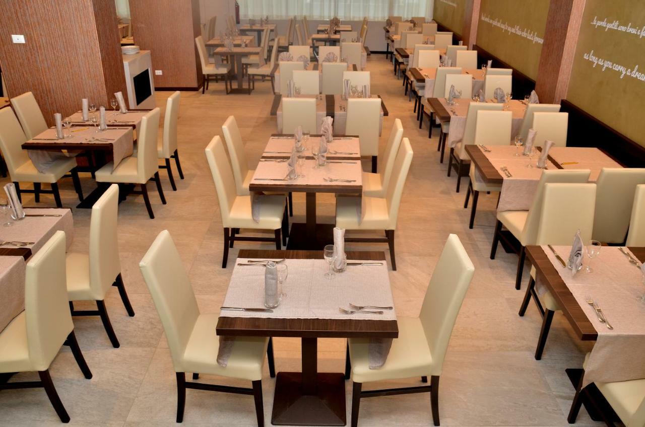 Hotel Amburgo Μπιμπιόνε Εξωτερικό φωτογραφία