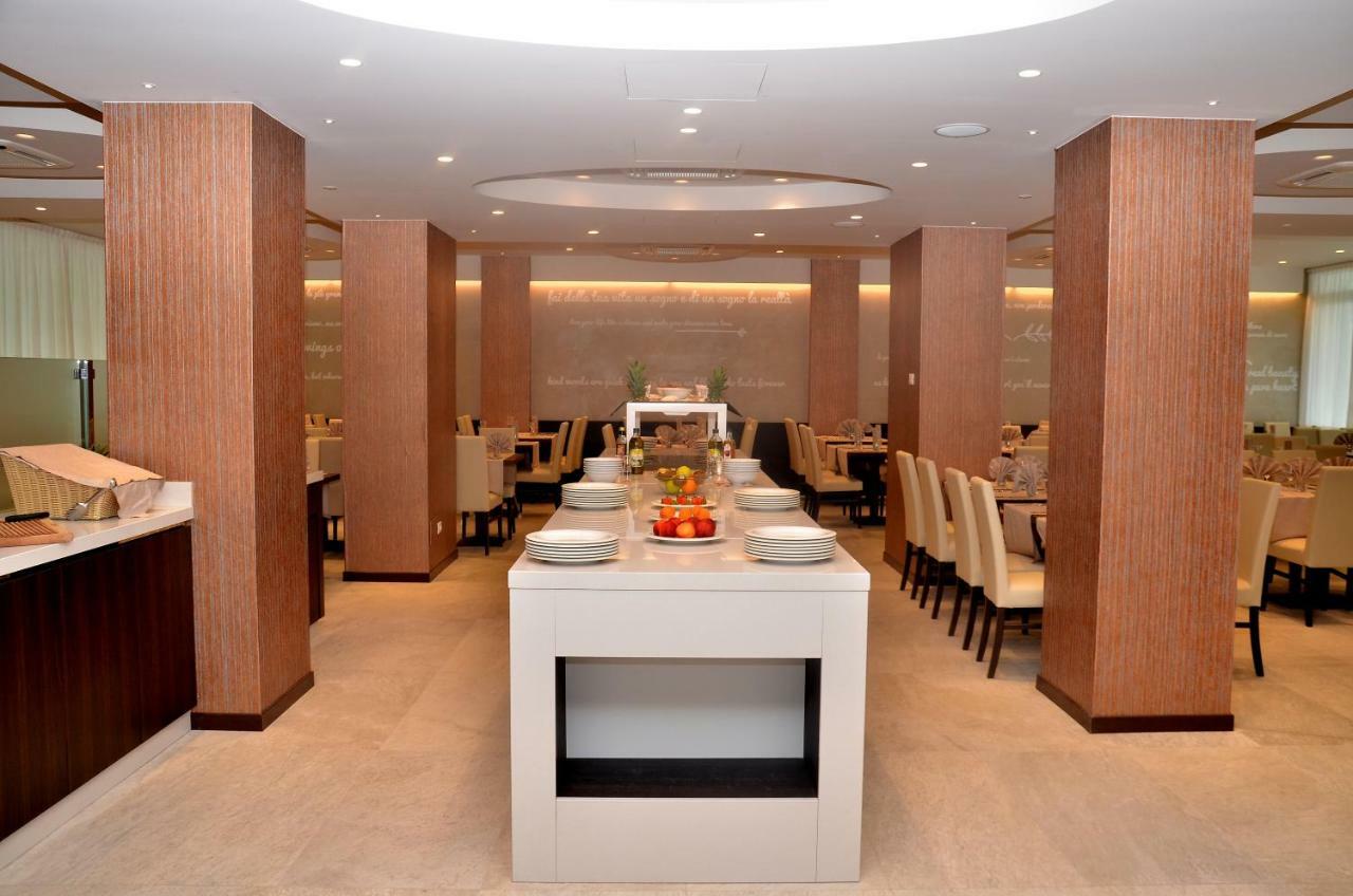 Hotel Amburgo Μπιμπιόνε Εξωτερικό φωτογραφία