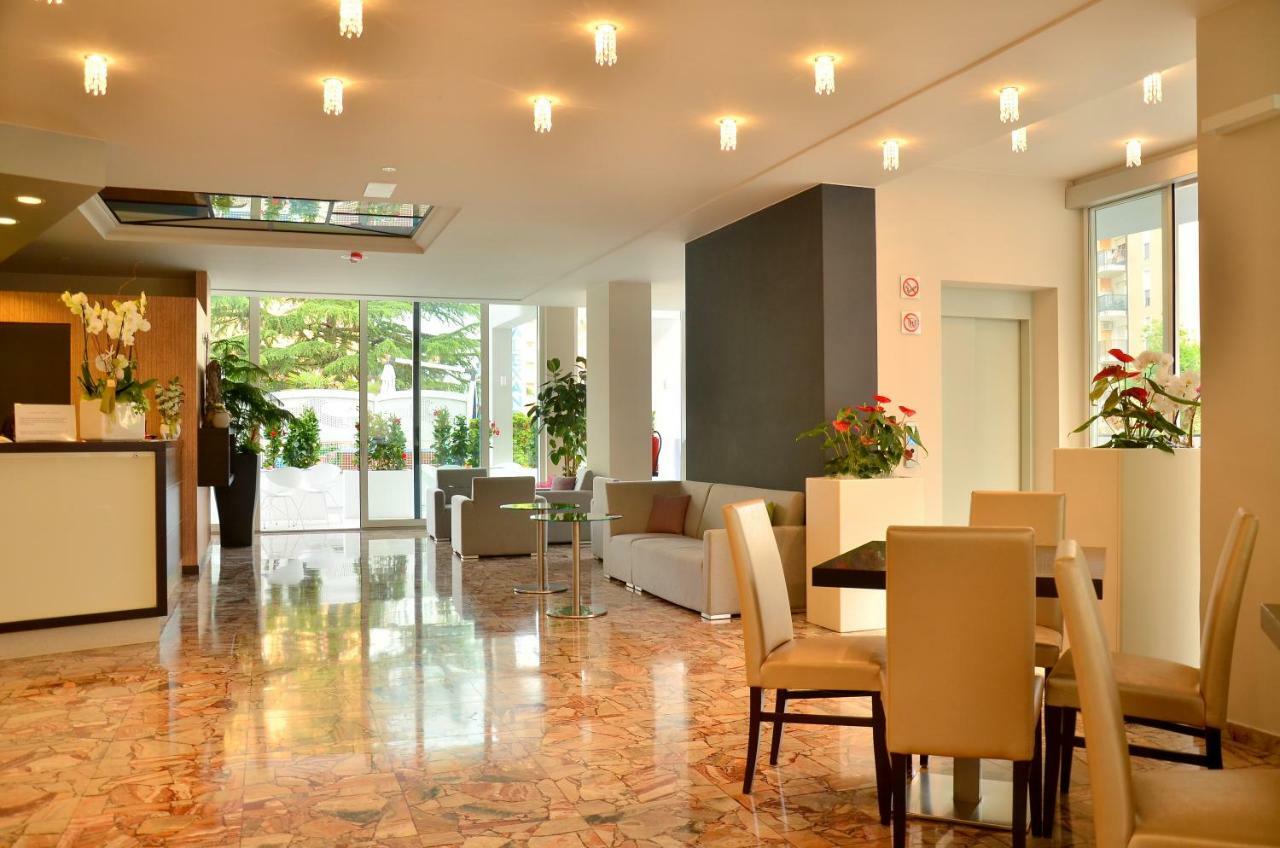 Hotel Amburgo Μπιμπιόνε Εξωτερικό φωτογραφία