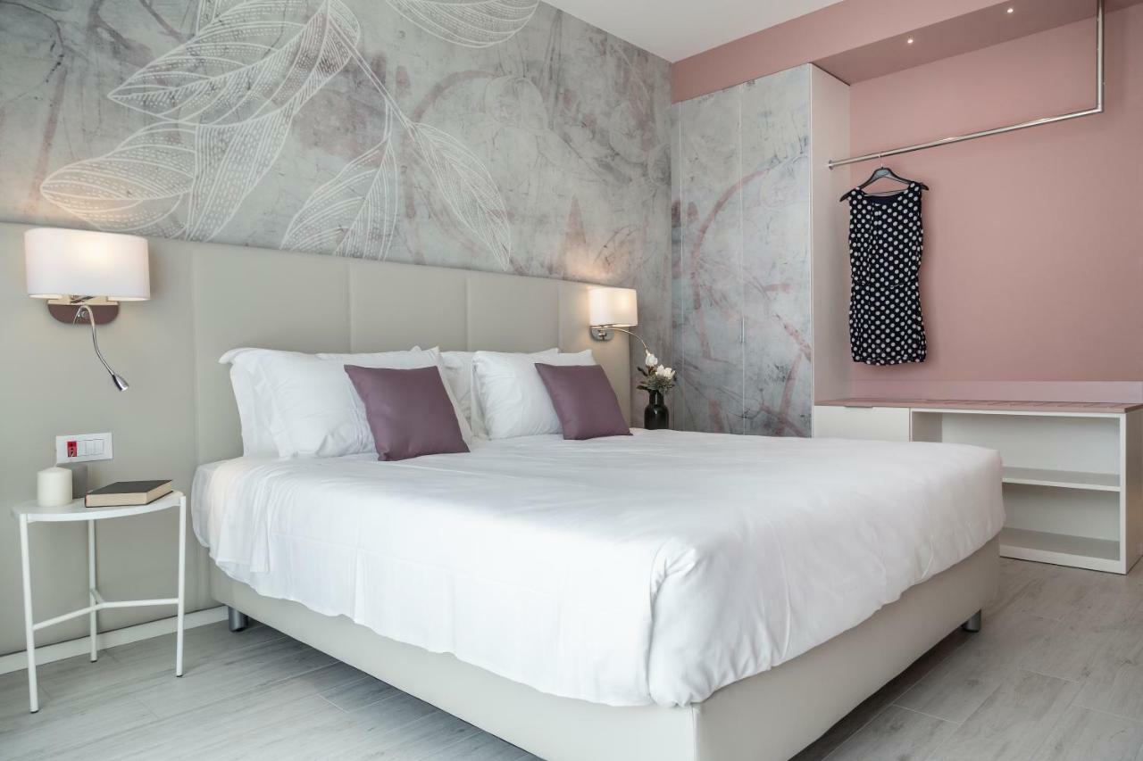 Hotel Amburgo Μπιμπιόνε Εξωτερικό φωτογραφία