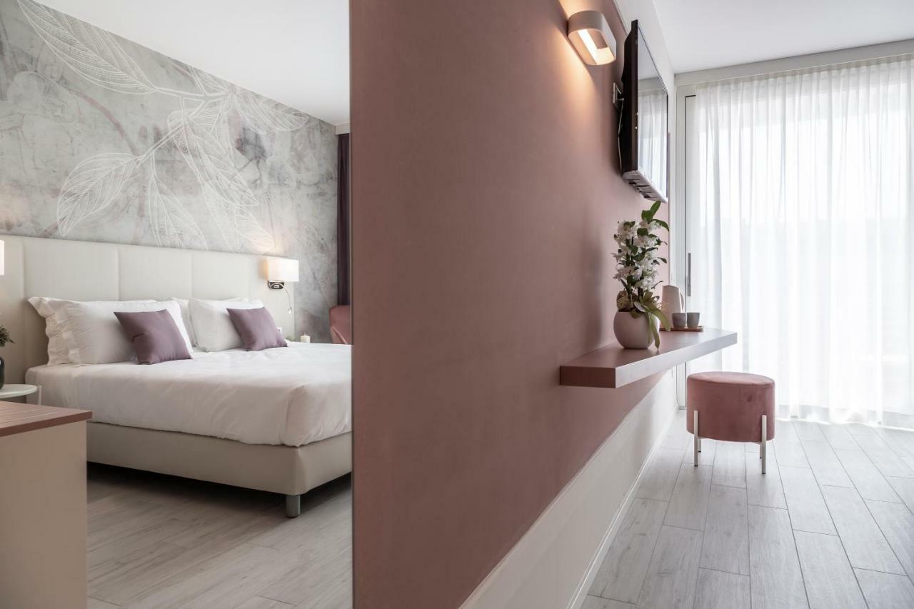Hotel Amburgo Μπιμπιόνε Εξωτερικό φωτογραφία